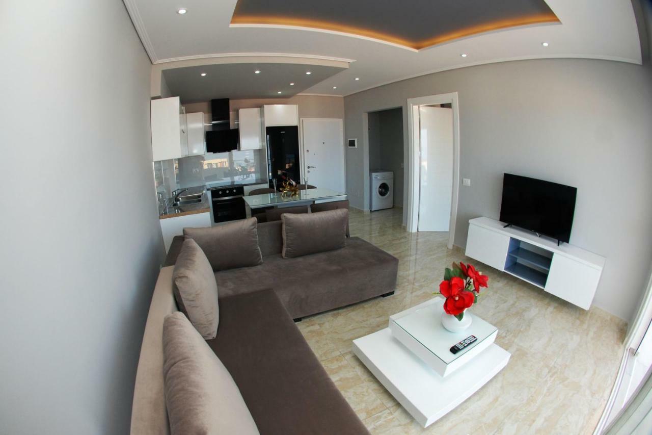 Oceanic Luxury Apartments Sarandë Exterior foto