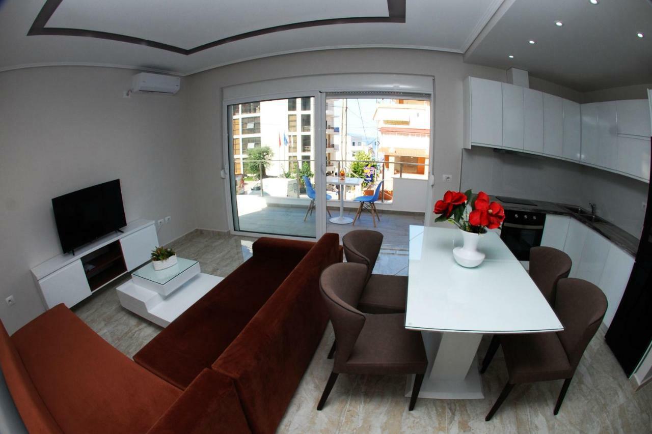 Oceanic Luxury Apartments Sarandë Exterior foto